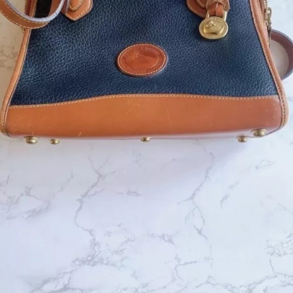 Dooney & Bourke Carpet Shoulder Bag Vintage Navy Blue & Tan Zippered - Picture 13 of 15